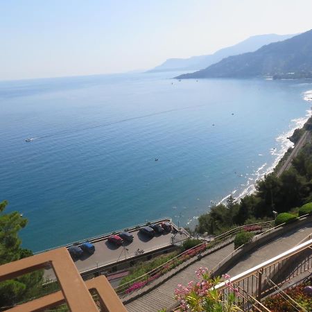 Apartamento Amaita Ventimiglia Exterior foto