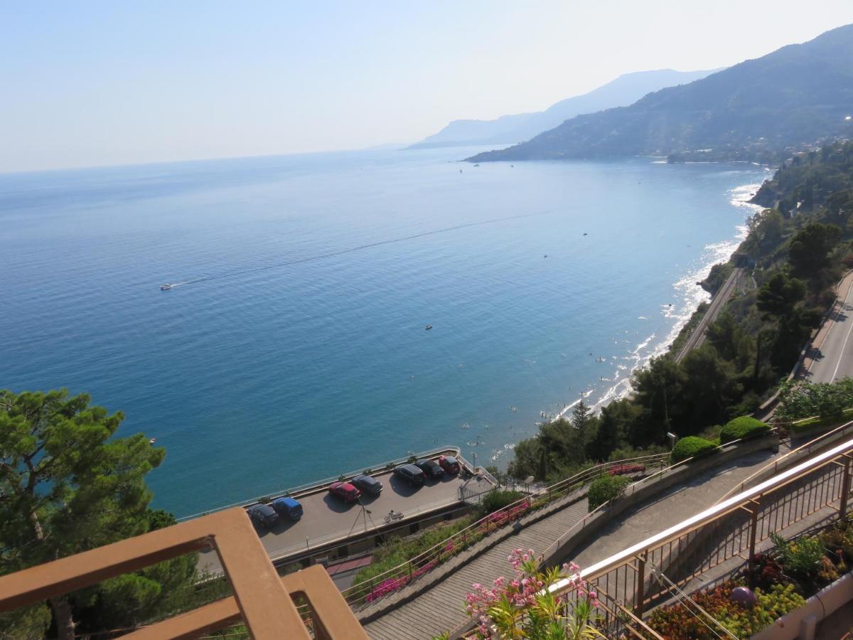Apartamento Amaita Ventimiglia Exterior foto