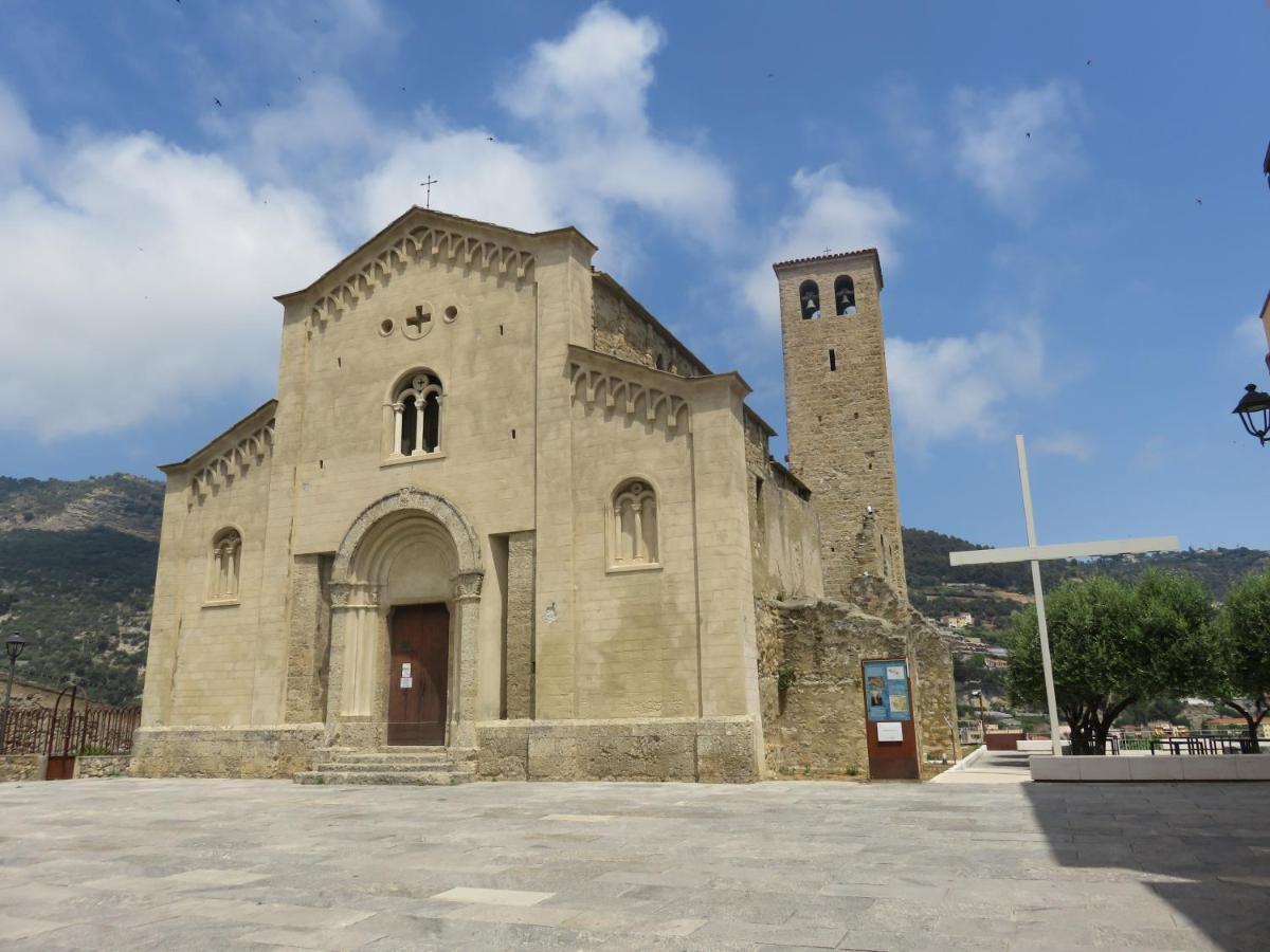 Apartamento Amaita Ventimiglia Exterior foto