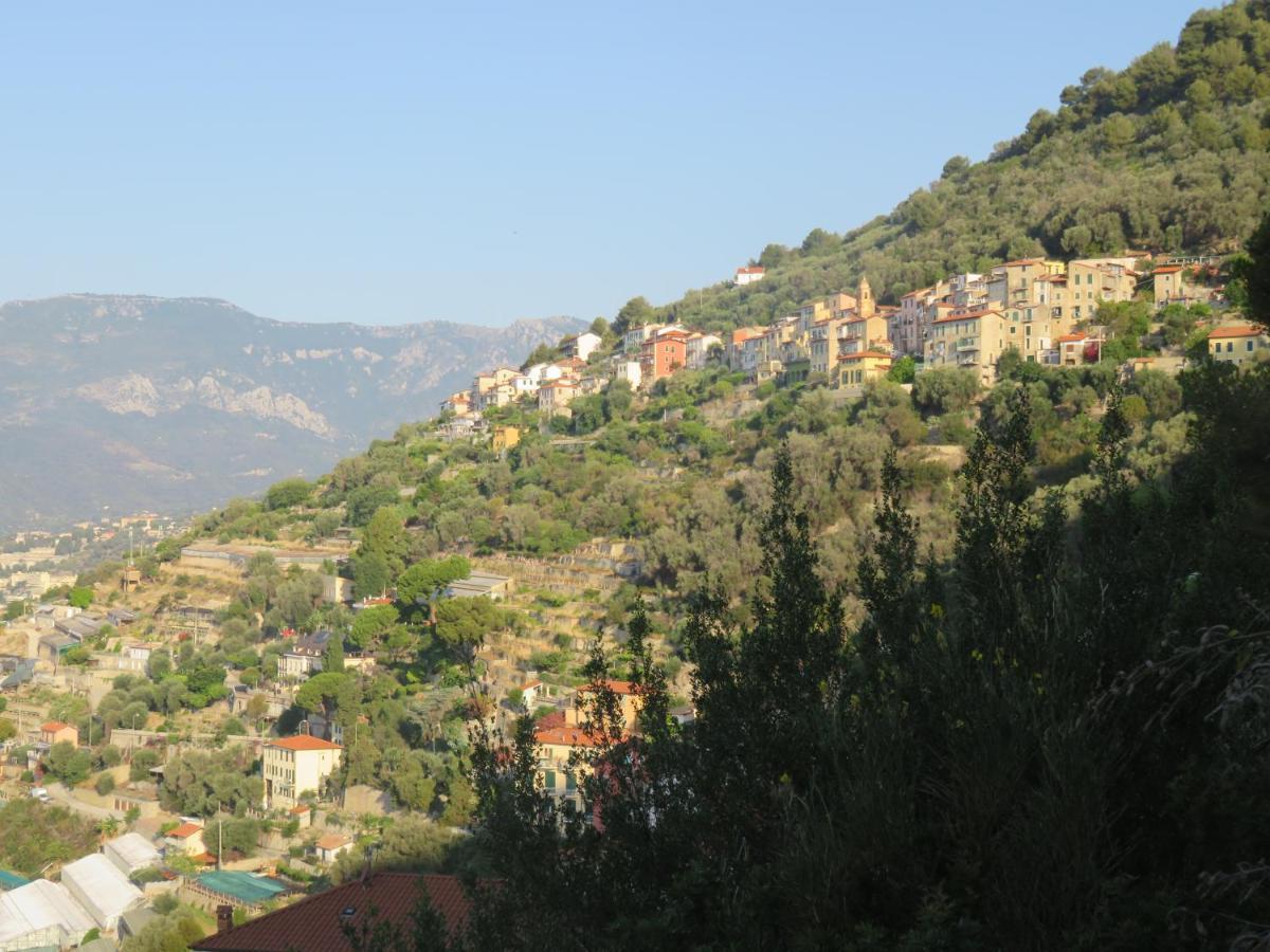 Apartamento Amaita Ventimiglia Exterior foto
