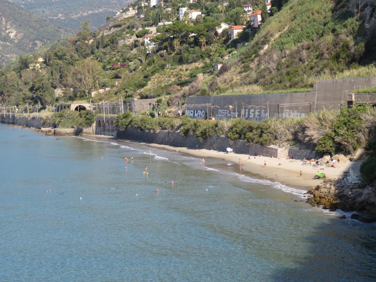 Apartamento Amaita Ventimiglia Exterior foto