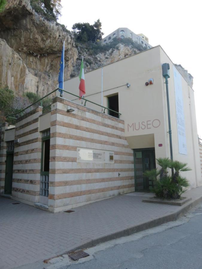 Apartamento Amaita Ventimiglia Exterior foto