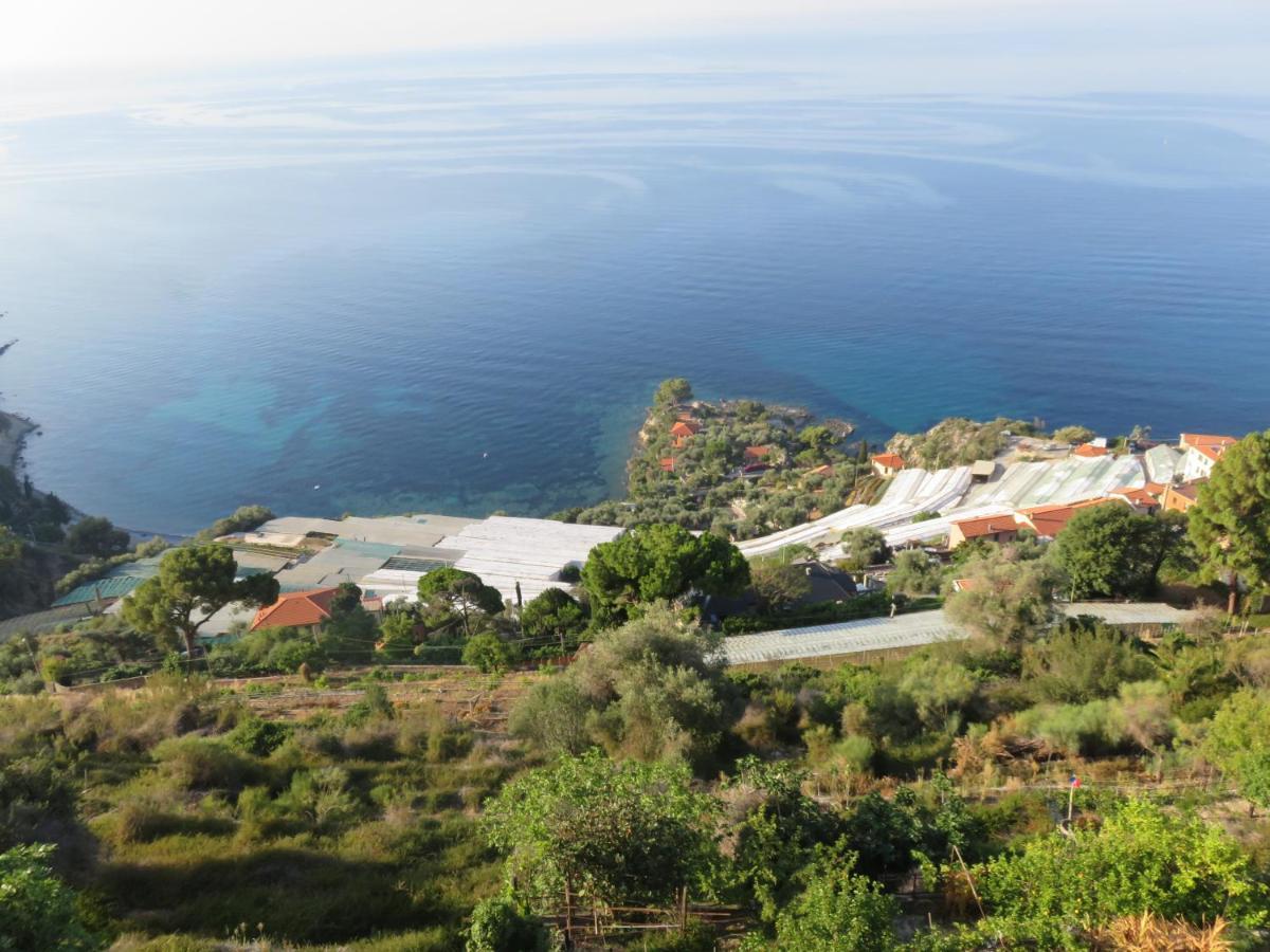 Apartamento Amaita Ventimiglia Exterior foto