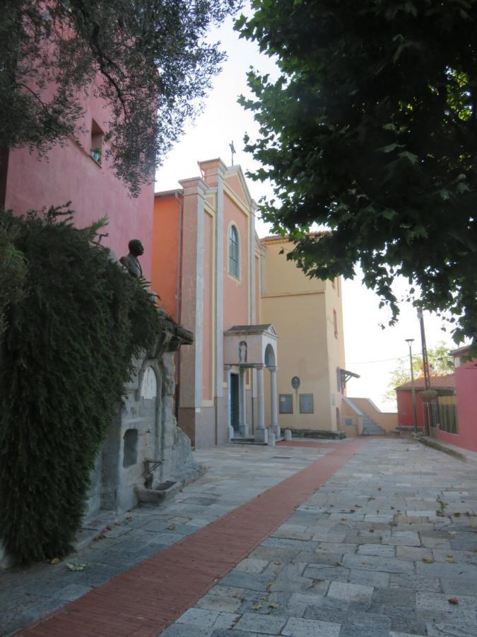 Apartamento Amaita Ventimiglia Exterior foto